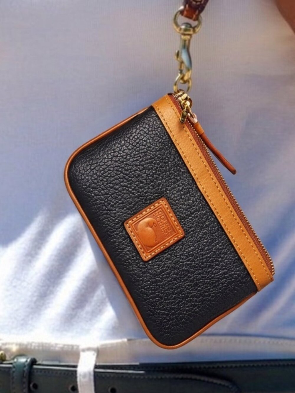 NEW, Vintage D&B Pebble Coin Purse with Detachable Strap - Picture 5 of 16